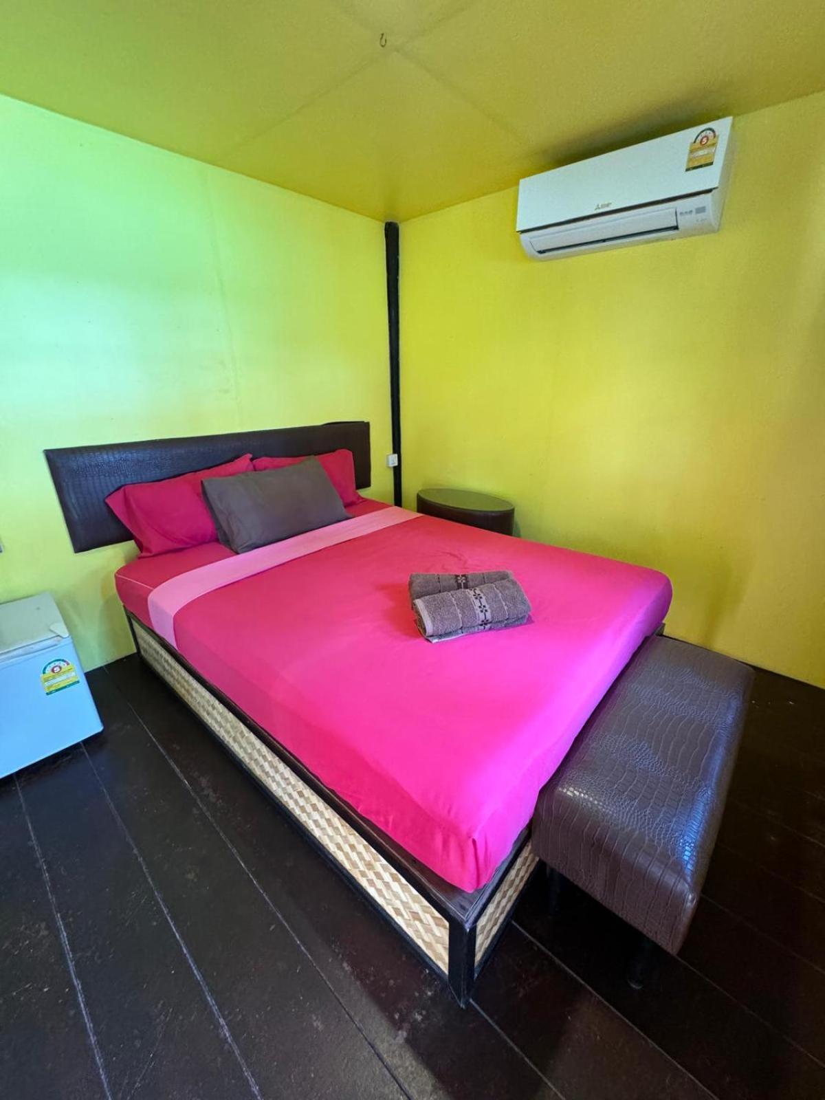 Hotel Bayview Sunset Koh Lipe Exterior foto
